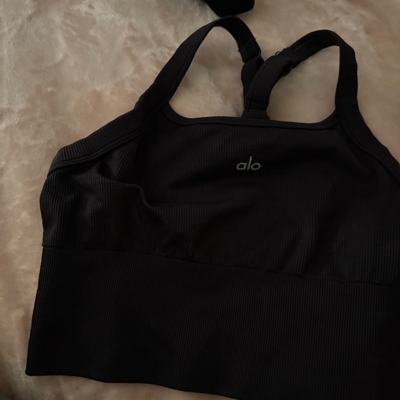 ALO Yoga Seamless Ribbed Favorite Bra Tank W/Matching Shorts M/L fit SET of 2 - Picture 7 of 8